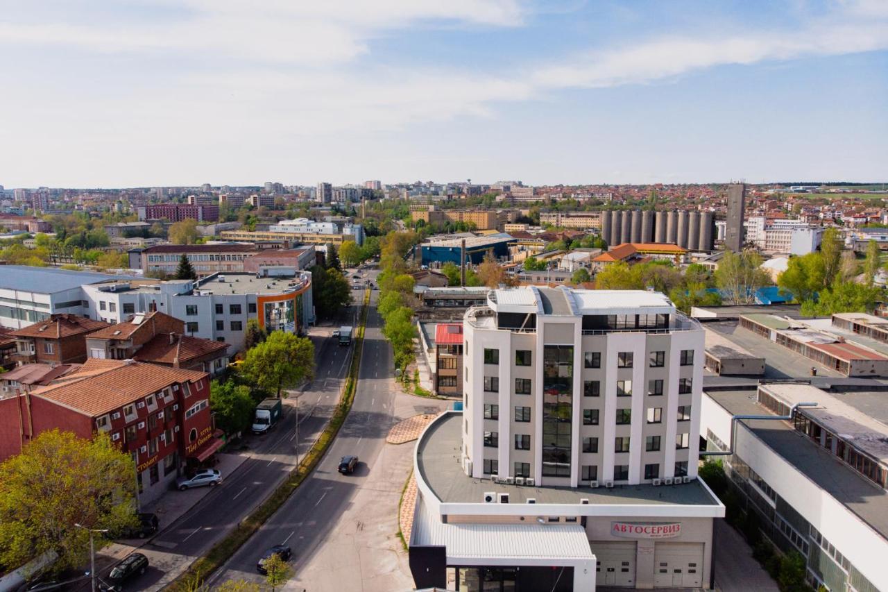 Hotel Verticalplus Haskovo Buitenkant foto